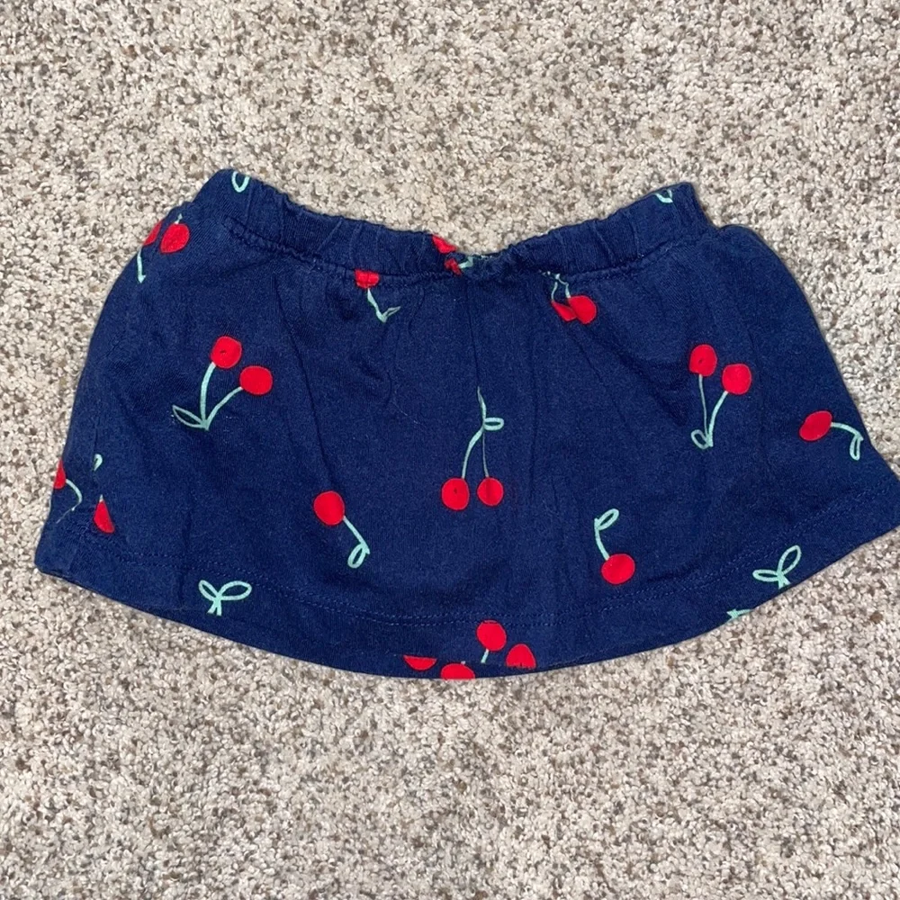 Carter’s 9 month navy and cherry skirt skort
